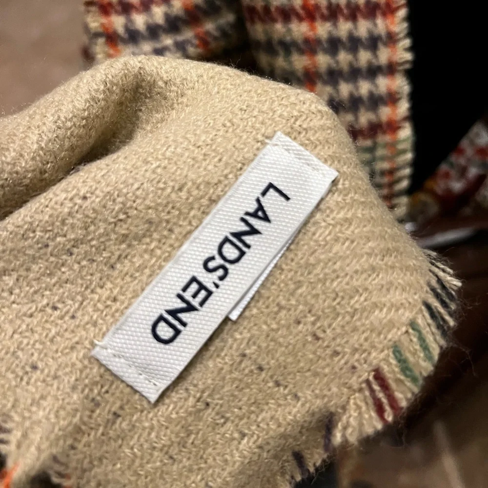 Lands End Scarf Brown Plaid W/ Fringe 16